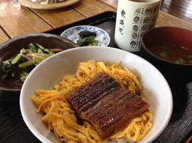 2014/7/14 本日お昼ご飯は「うなぎ丼」☆しっかりスタミナ付けて元気に夏を過ごしましょう!